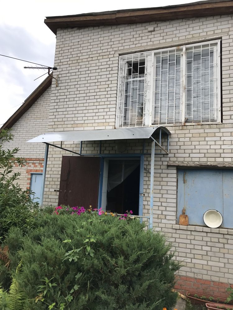 Продам Дачу біля озера.