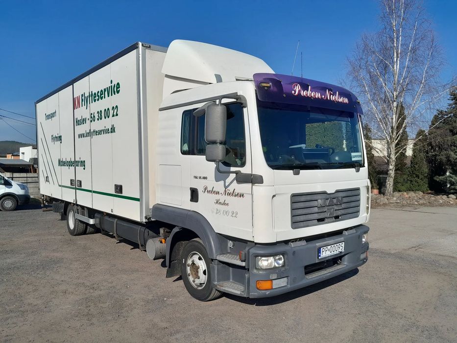 MAN TGL  Otwierany bok , otwierany kontener , winda, niski przebieg