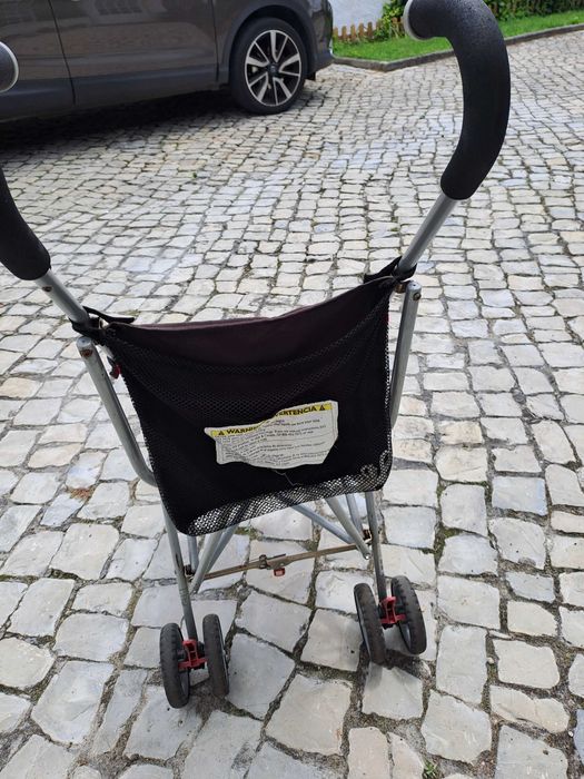 Carrinho de bebé tipo bengala