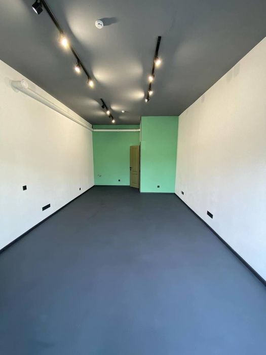 Оренда фасадного офісу 26 м2 р-н Пасічна