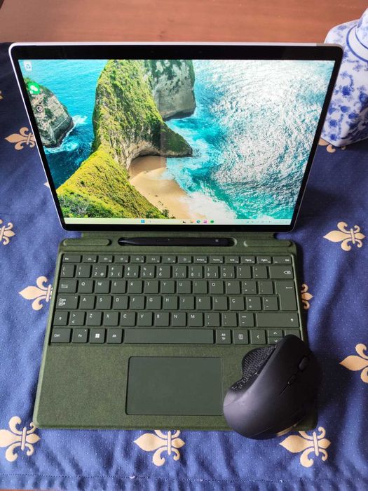 Microsoft Surface Pro 8 i5 8GB 256GB + Mouse, Carregador e Capa
