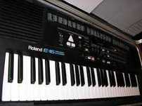 PIANO ROLAND E-16