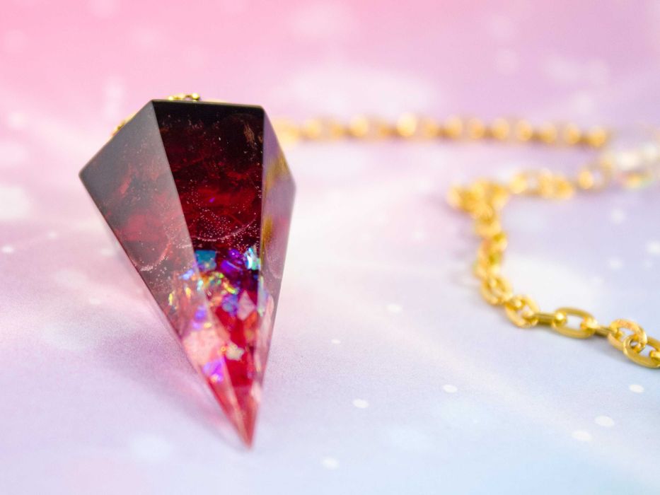 Piękne Wahadełko Wahadło Orgonit Czerwona Glazura Kryształowa Pajetki