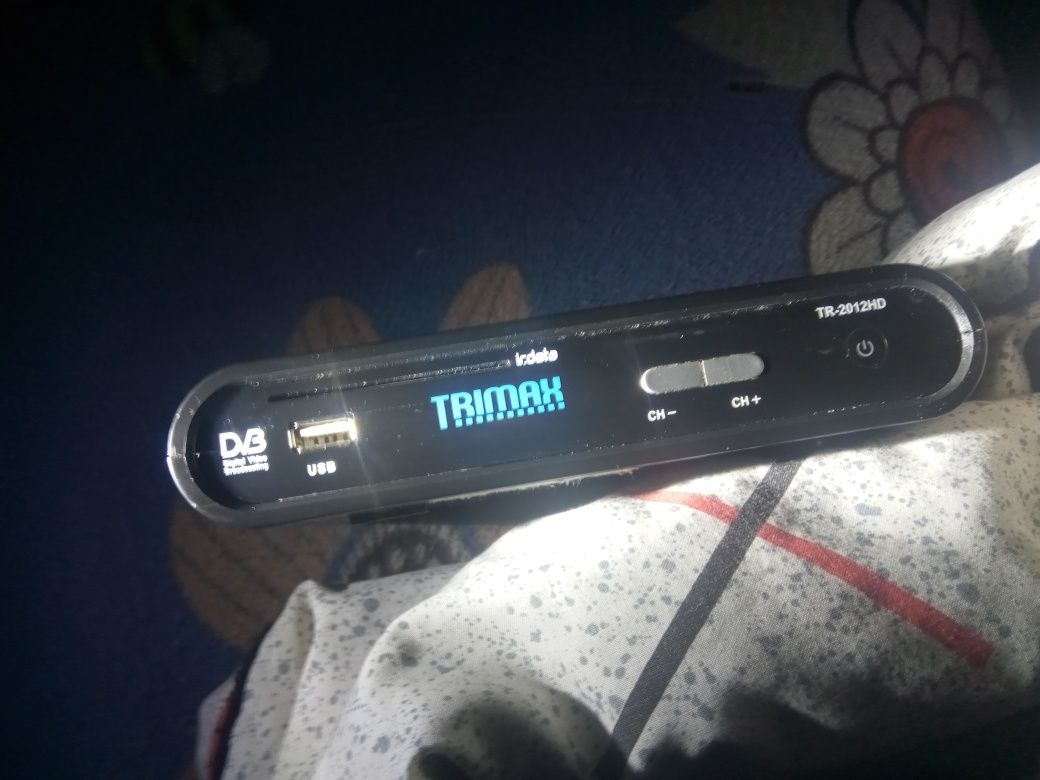 Продаю тунер робочий