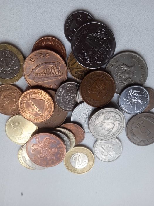 монеты мира 20 штук