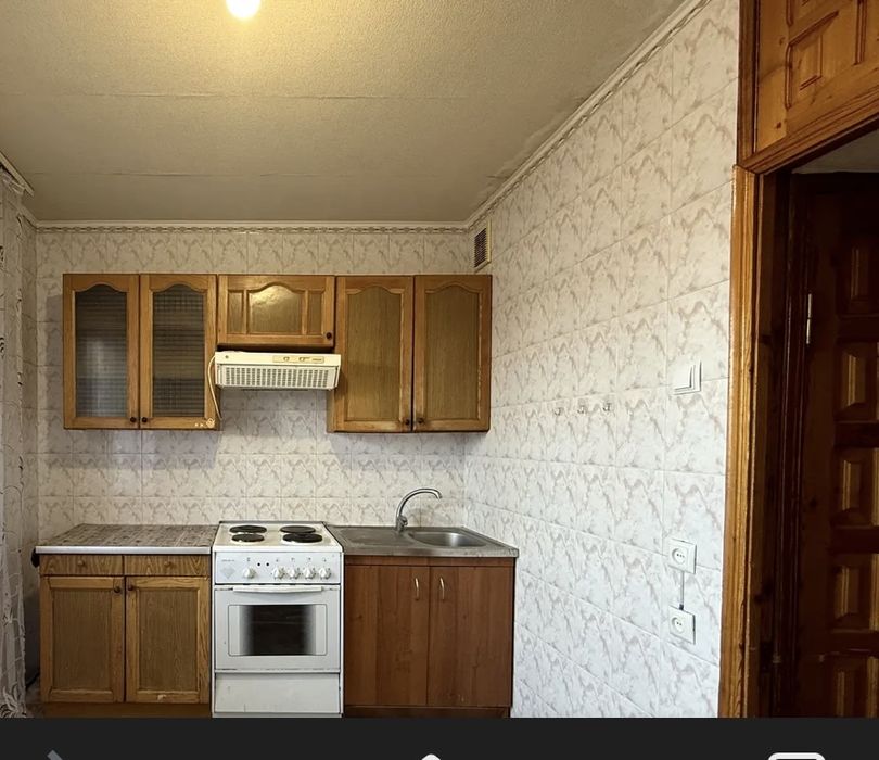 Продам однокомнатную Троещина