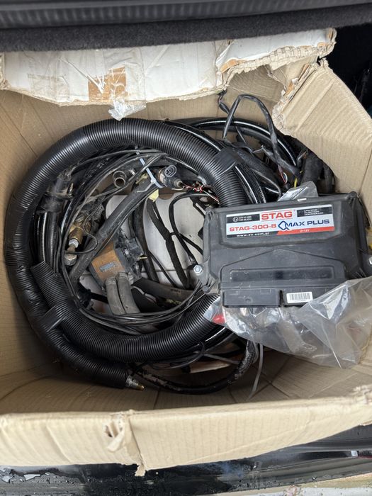 Газове обладнання від mersedes s550, v8 балон 90л