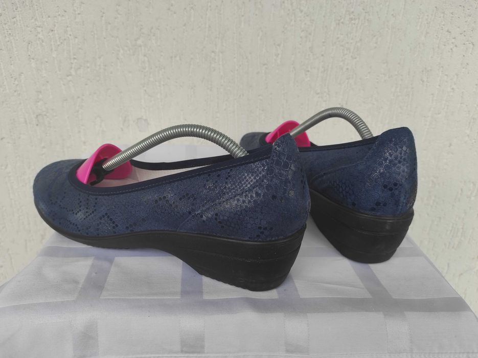 Стильние кожанние туфли Clarks р. 38.5-39