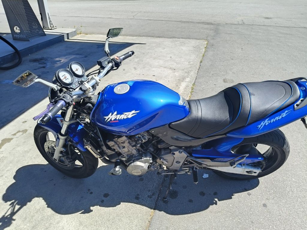 Honda hornet 600