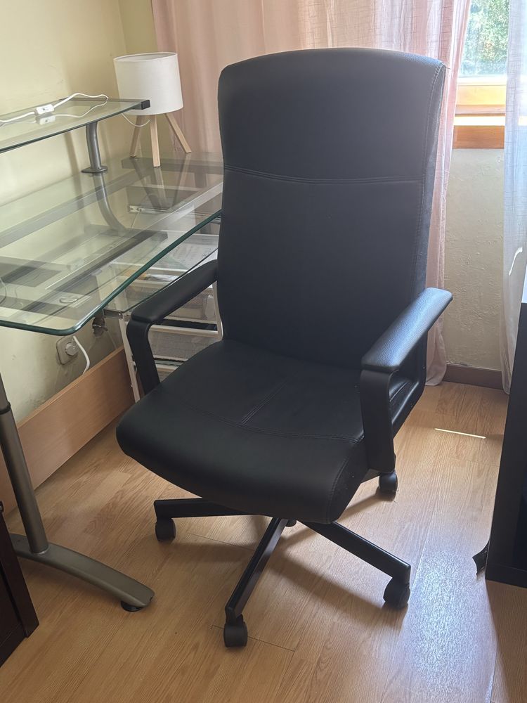 Secretaria + Cadeira