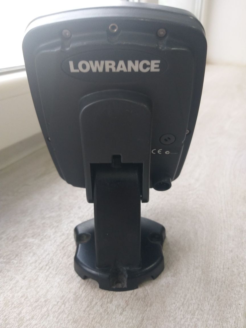 Ехолот Lowrance 4X pro