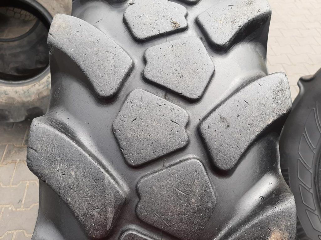 Opona używana przemysłowa 15.5-25 15.5R25 JCB MPT 900zł W4424