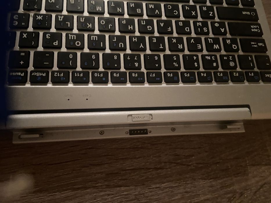 Клавиатура на планшет Matrix