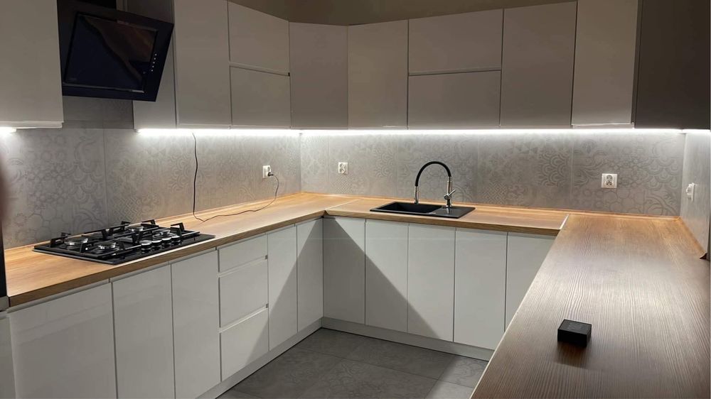 Meble kuchenne, zabudowy kuchni.