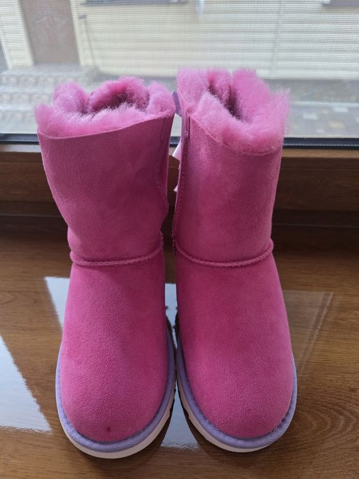 Угги для дівчинки