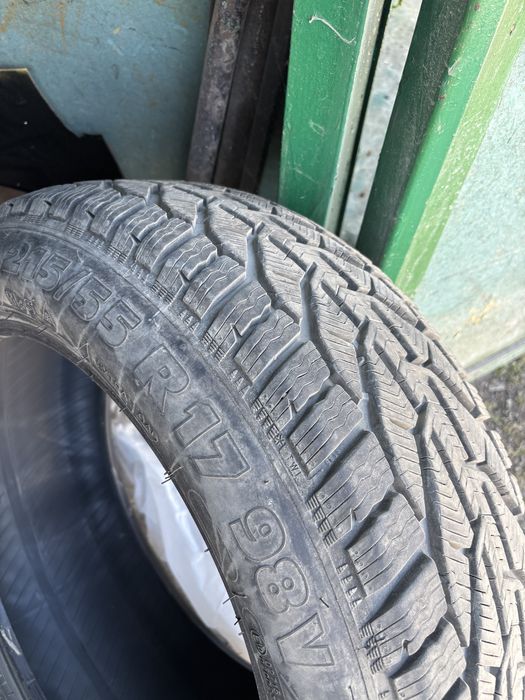 Продам гума (резина) R17 215 55 та 205 55