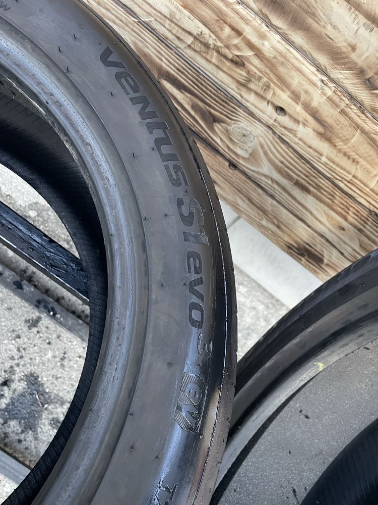 Літні шини 255/45/19 Hankook 23 рік стан ідеал