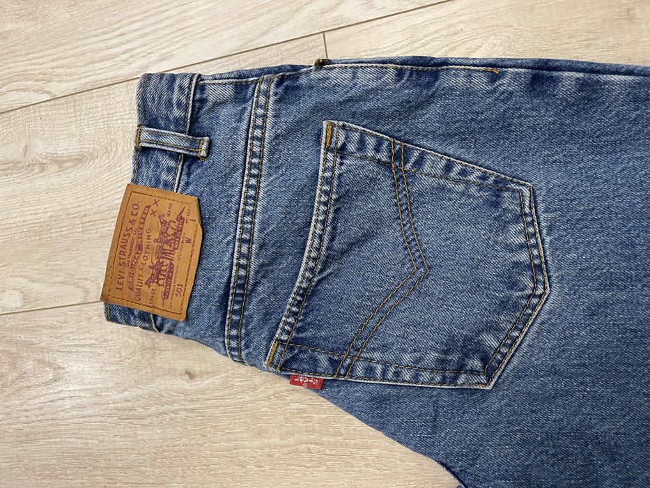 Джинси прямі Levis s-m