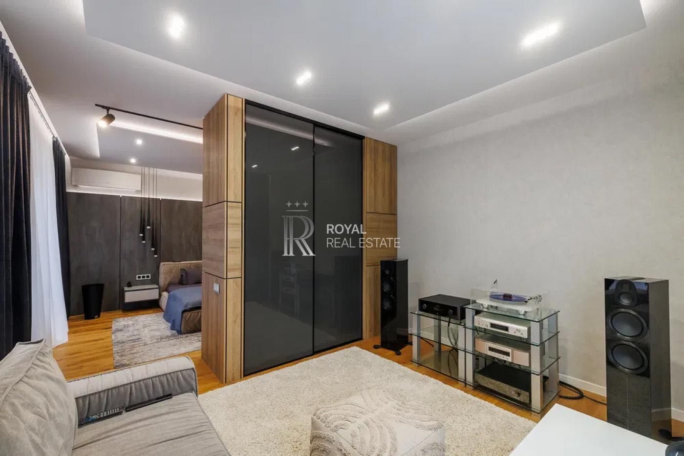 Продажа квартиры Киев 4к 160м2 ЖК Бульвар Фонтанов Печерский
