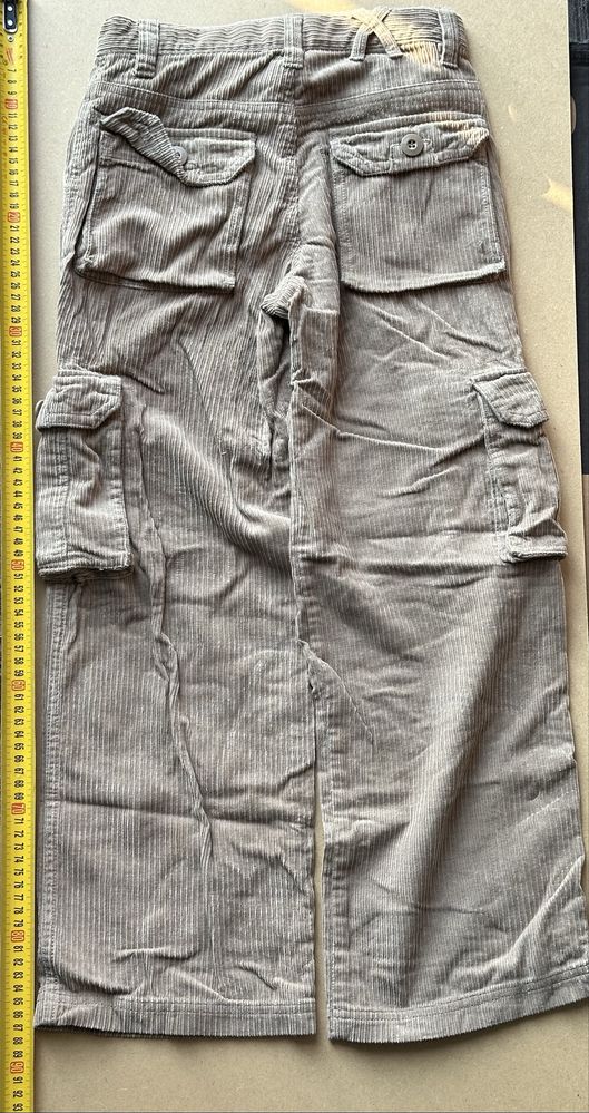 Sztruksowe spodnie cargo Reserved kids, r. 140 (9-10 lat)