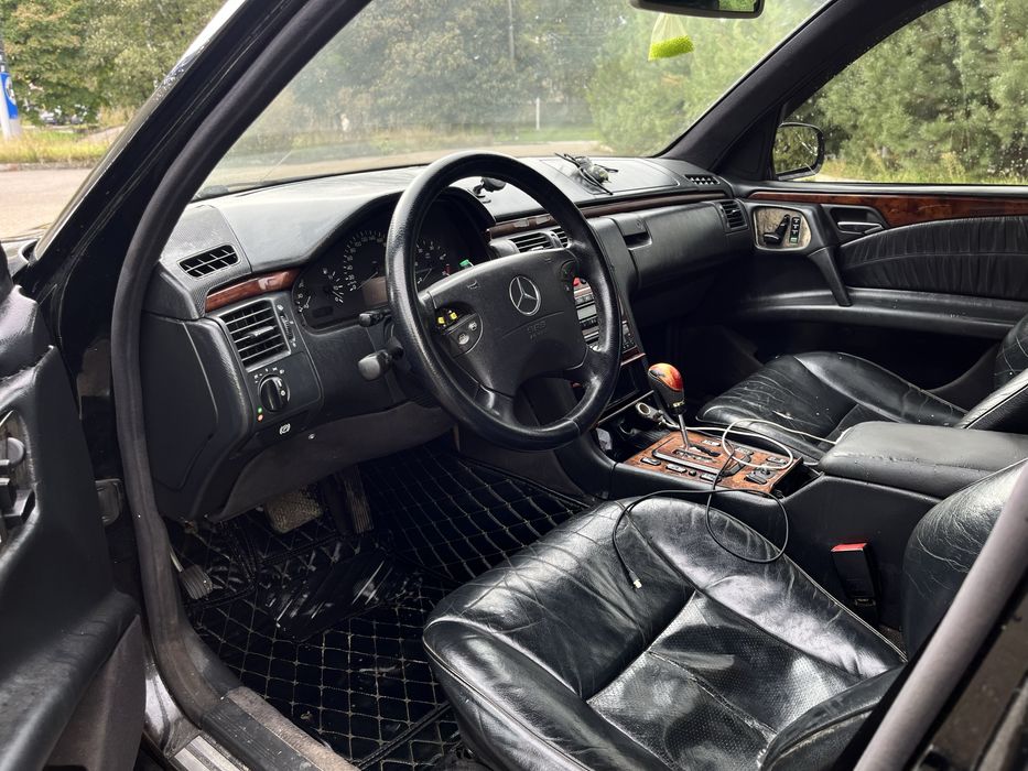Mercedes Benz 210 2.7 дизель