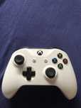 Pad. Xbox One S