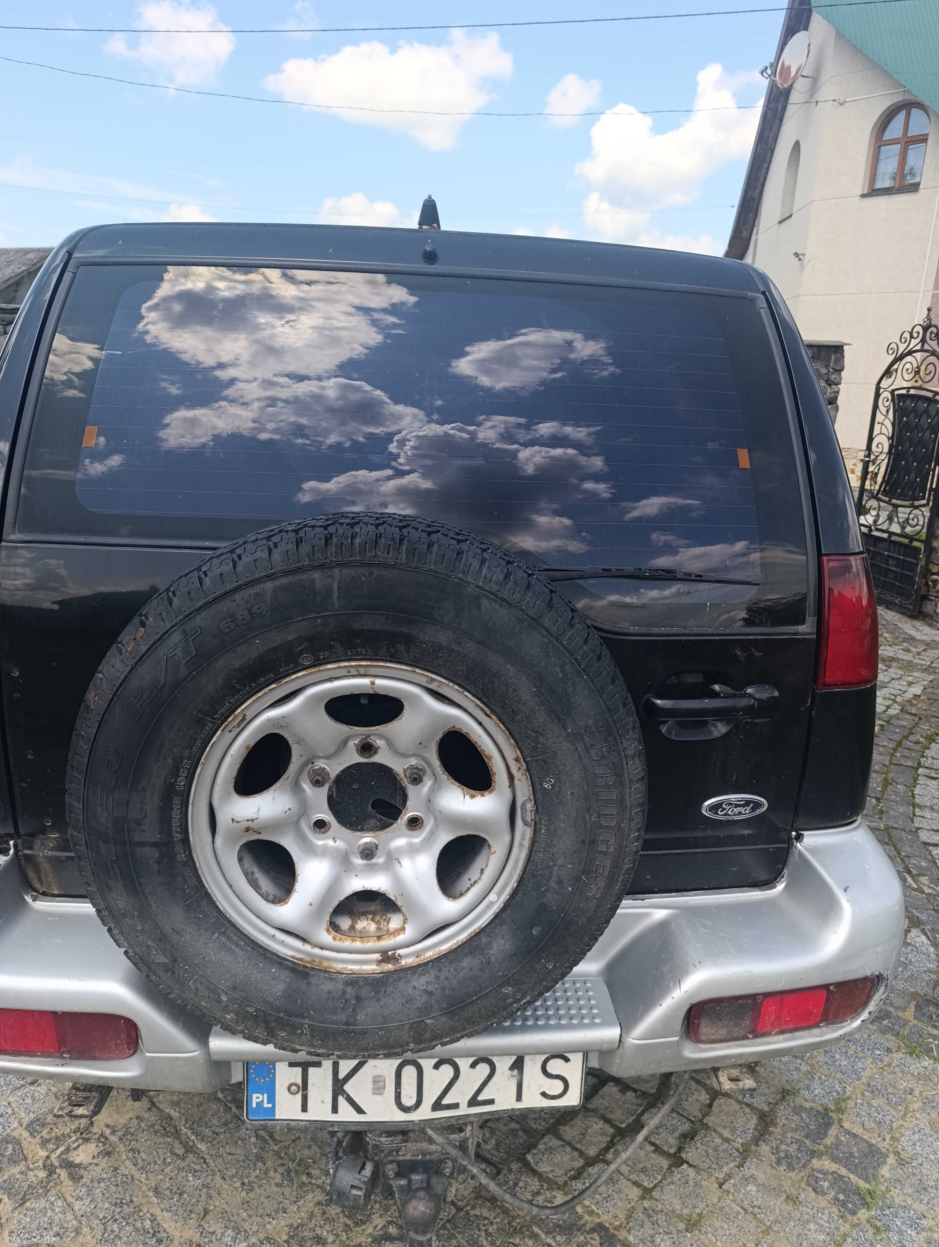 Автомобіль Ford Maverick
