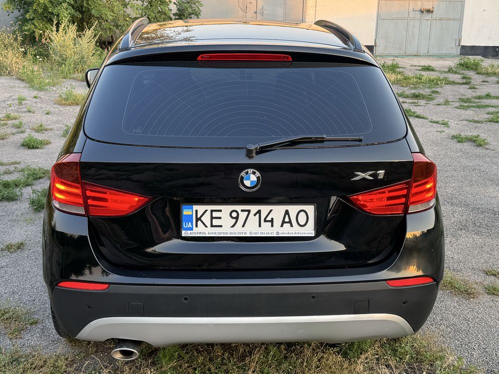 П р о д а м BMW X1
