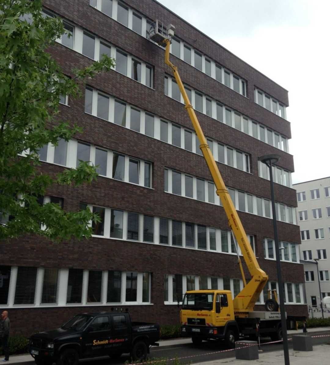 Usługi podnośnikiem koszowym zwyżka podnośnik koszowy wynajem 16-26m