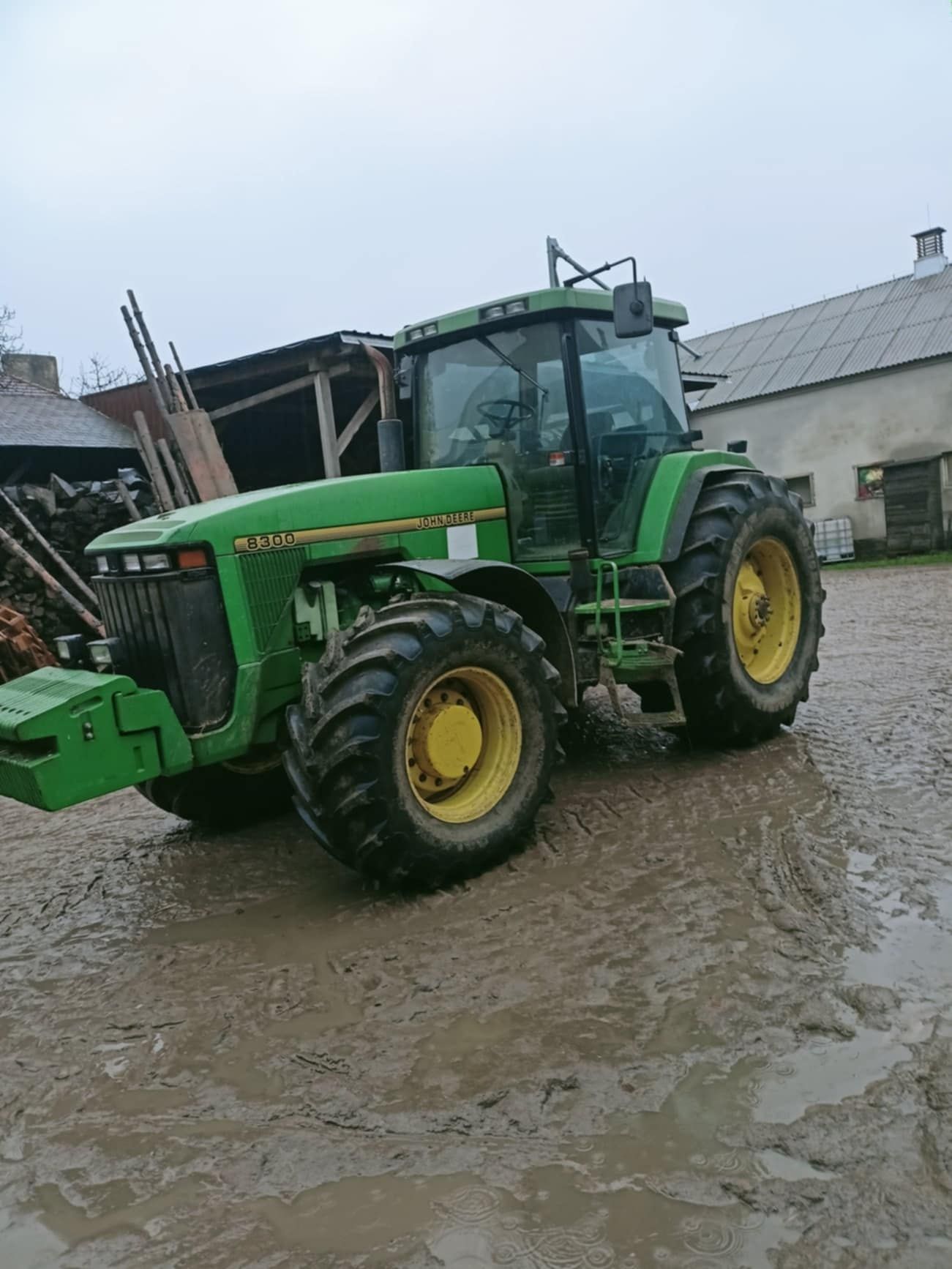 Sprzedam John Deere 8300