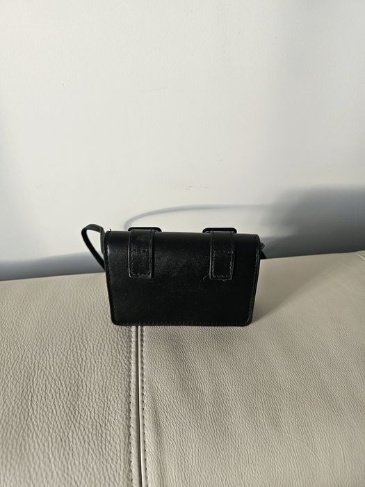 Nowa czarna mini torebka z paskiem
