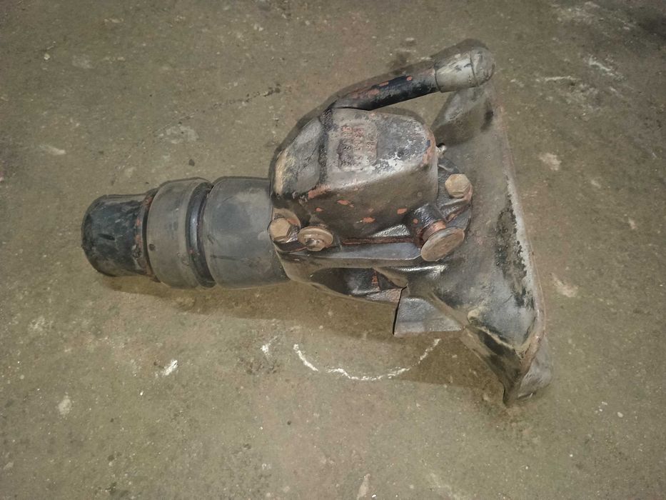 ROCKINGER zaczep tylny HL HW D 50