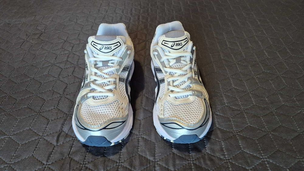 Ténis ASICS Gel Kayano 14  -  tamanho 42,5