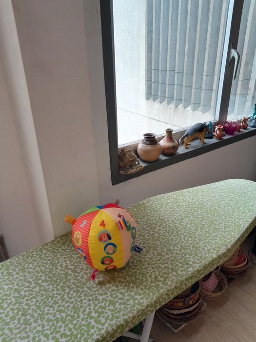 Vendo Bola Musical CHICCO a pilhas para Criança muito bonita como nova