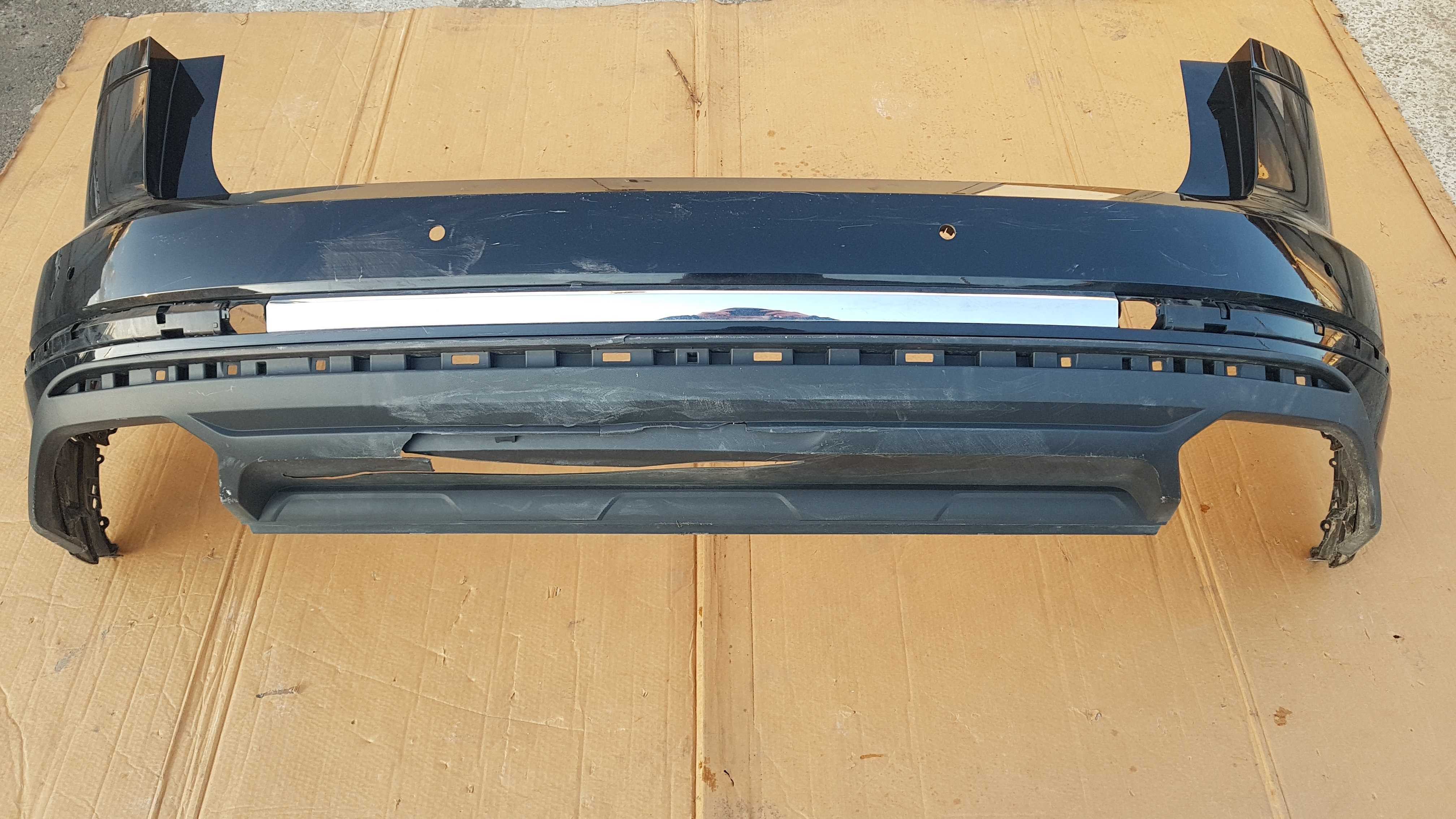 Бампер задний VW Touareg 18р- бампер задній туарег 760807421A