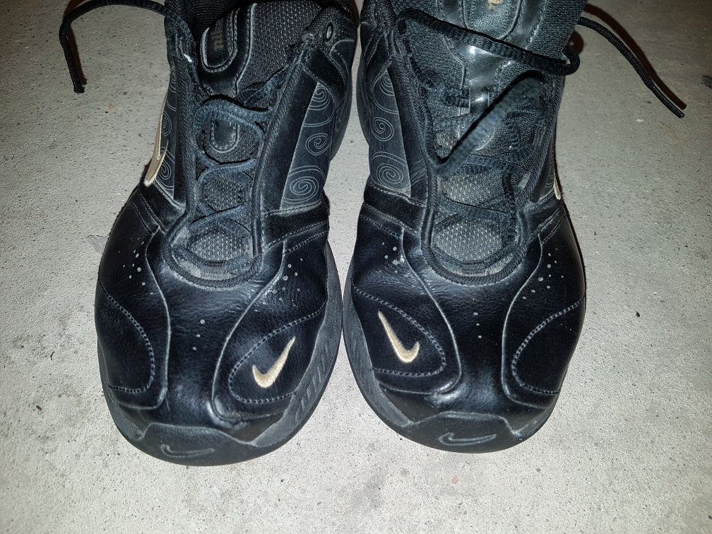 Buty Nike 38.5 skórzane.