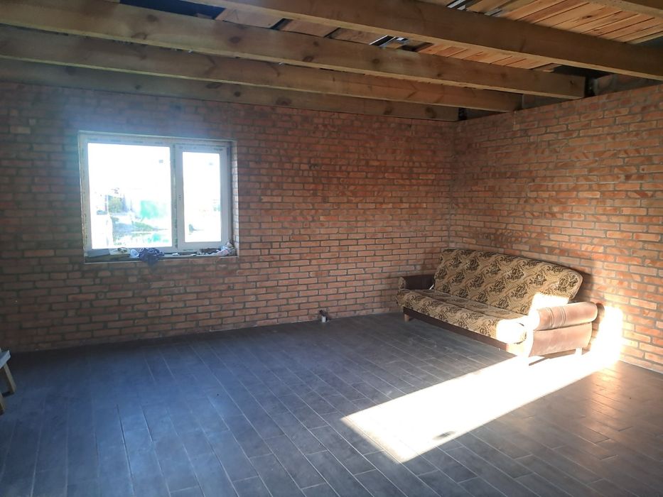 Продам новий будинок з прямим виходом до Дніпра СГТ Славутич