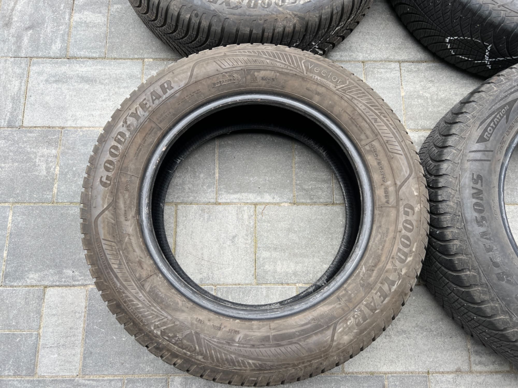 Opony wielosezonowe 225/65/R17 GoodYear 4Seasons 6mm