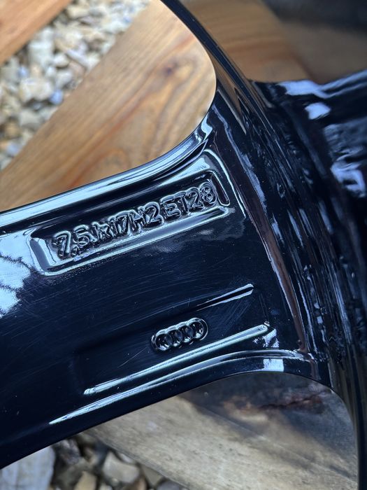 Felgi Audi oryginalne NOWE 17x7.5xET28