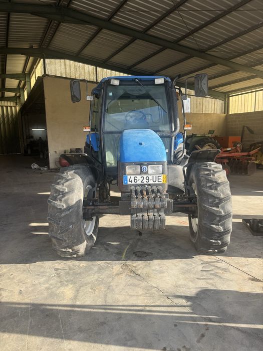 Tractor e alfaias agricolas