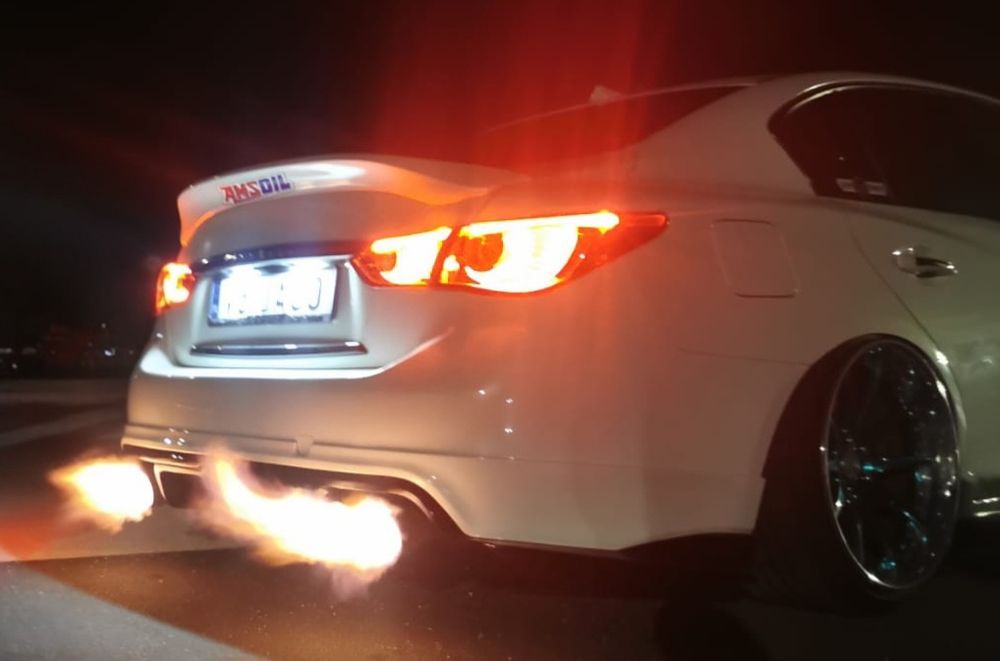 Auto do ślubu, komunię, wieczór panieński Infiniti