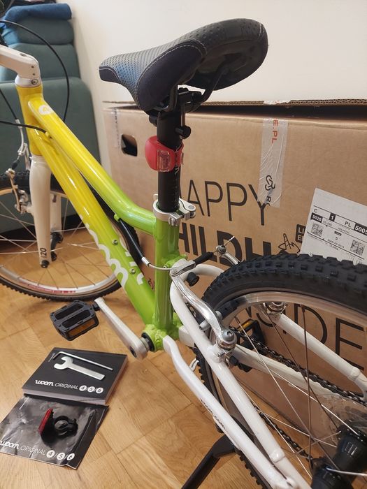 Rower WOOM 4 20" kolor Atomic Neon LIMITOWANA EDYCJA