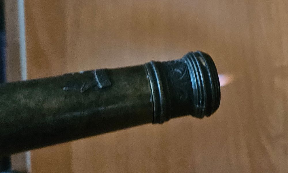 Unikatowa zapalniczka armata