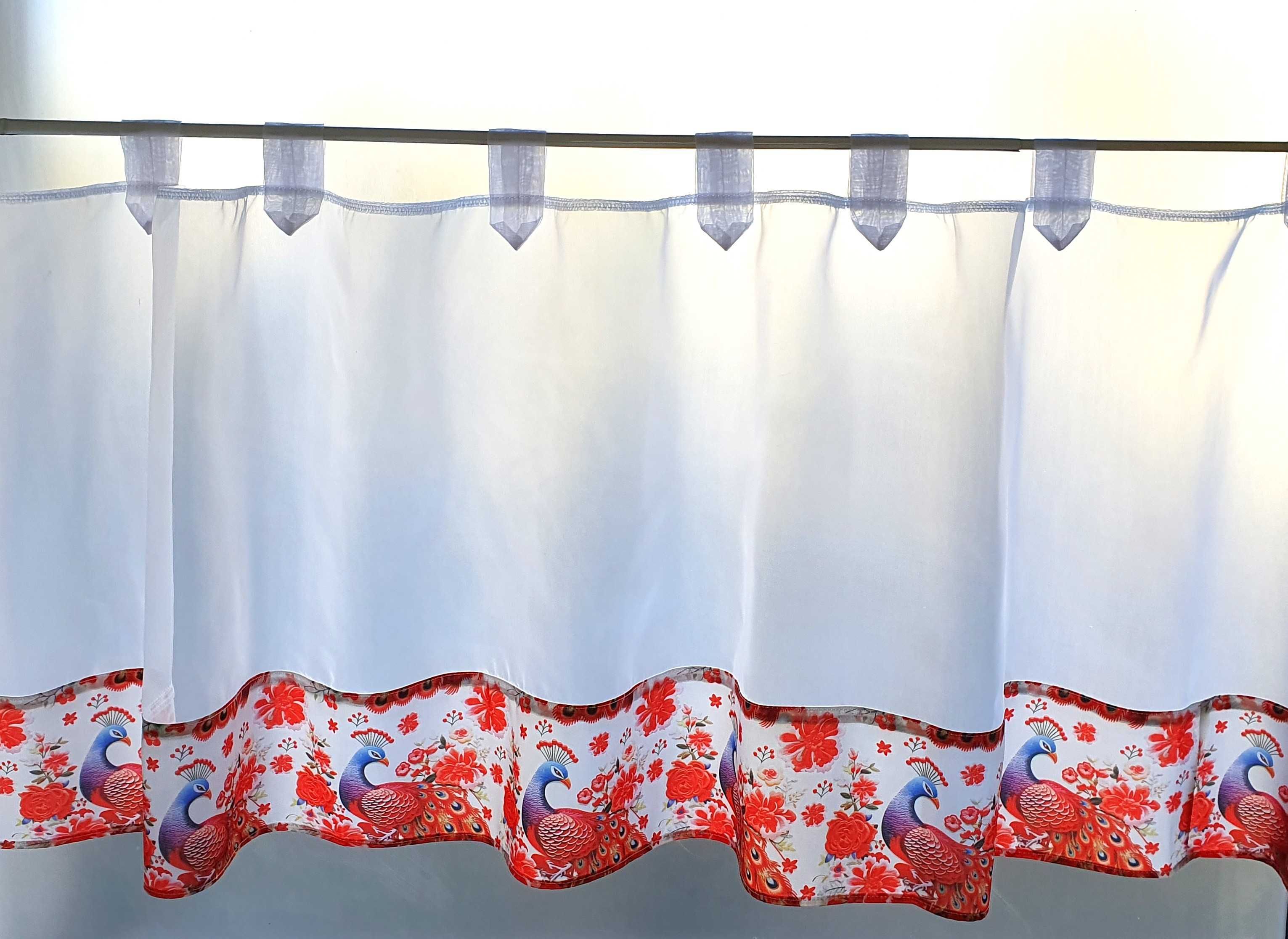 Elegancka Zazdrostka z wzorem czerwonych pawi wys. ok.50 cm x 200 cm