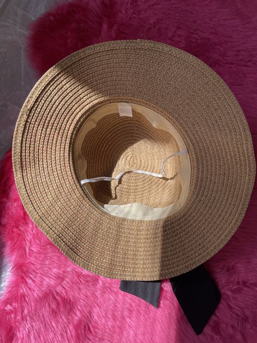 соломʼяна шляпа , капелюх панама
