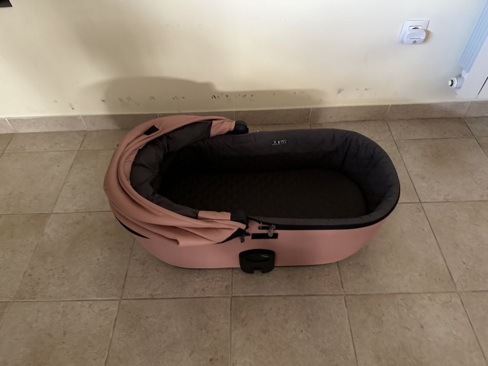 Alcofa rosa Anex nova