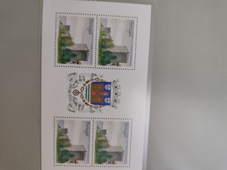 Livro castelos de Portugal coleção dos CTT