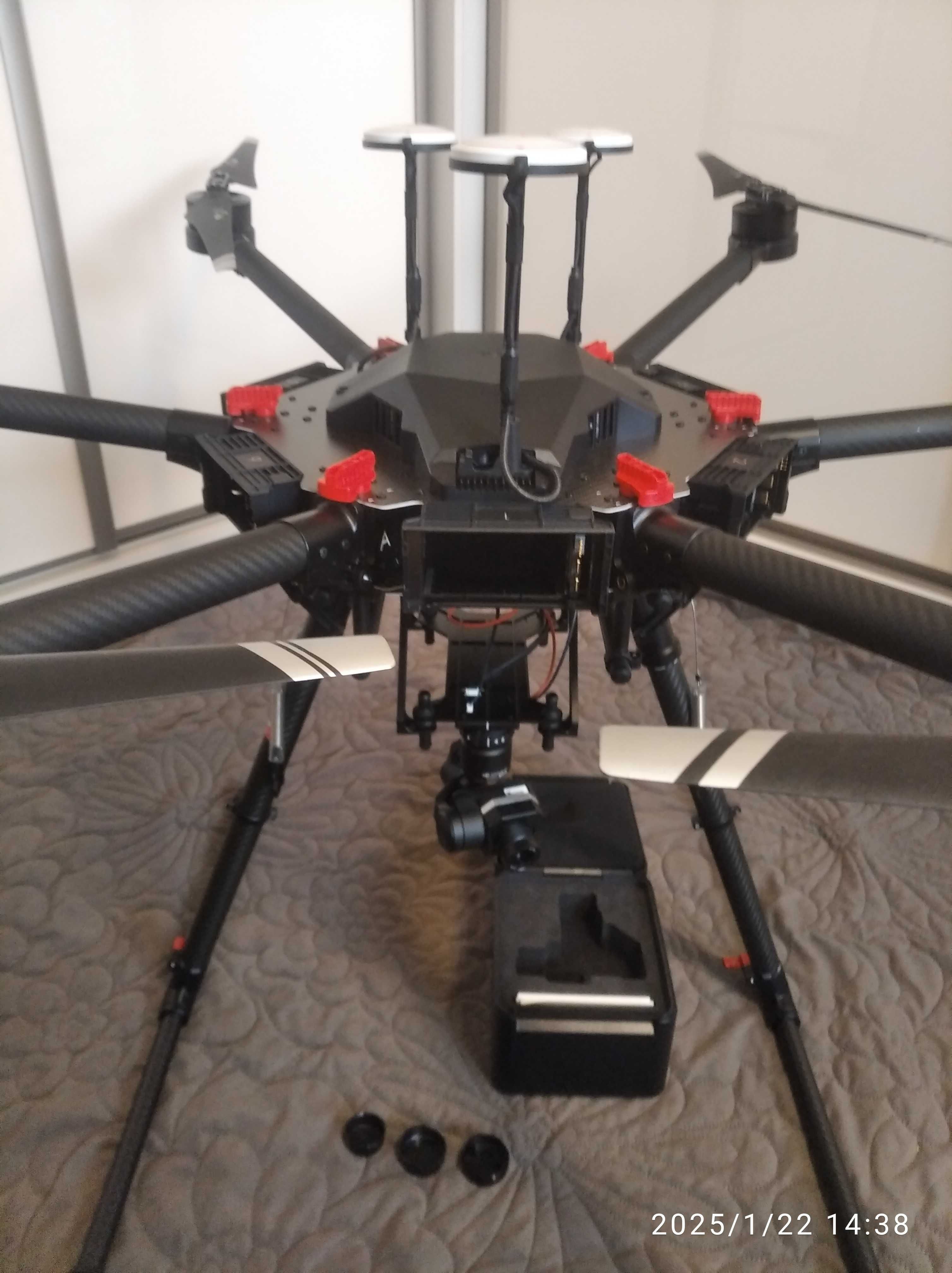 Dron Dji Matrice 600 Pro, kamera termowizyjna Zenmuse XT 620x512; 30HZ