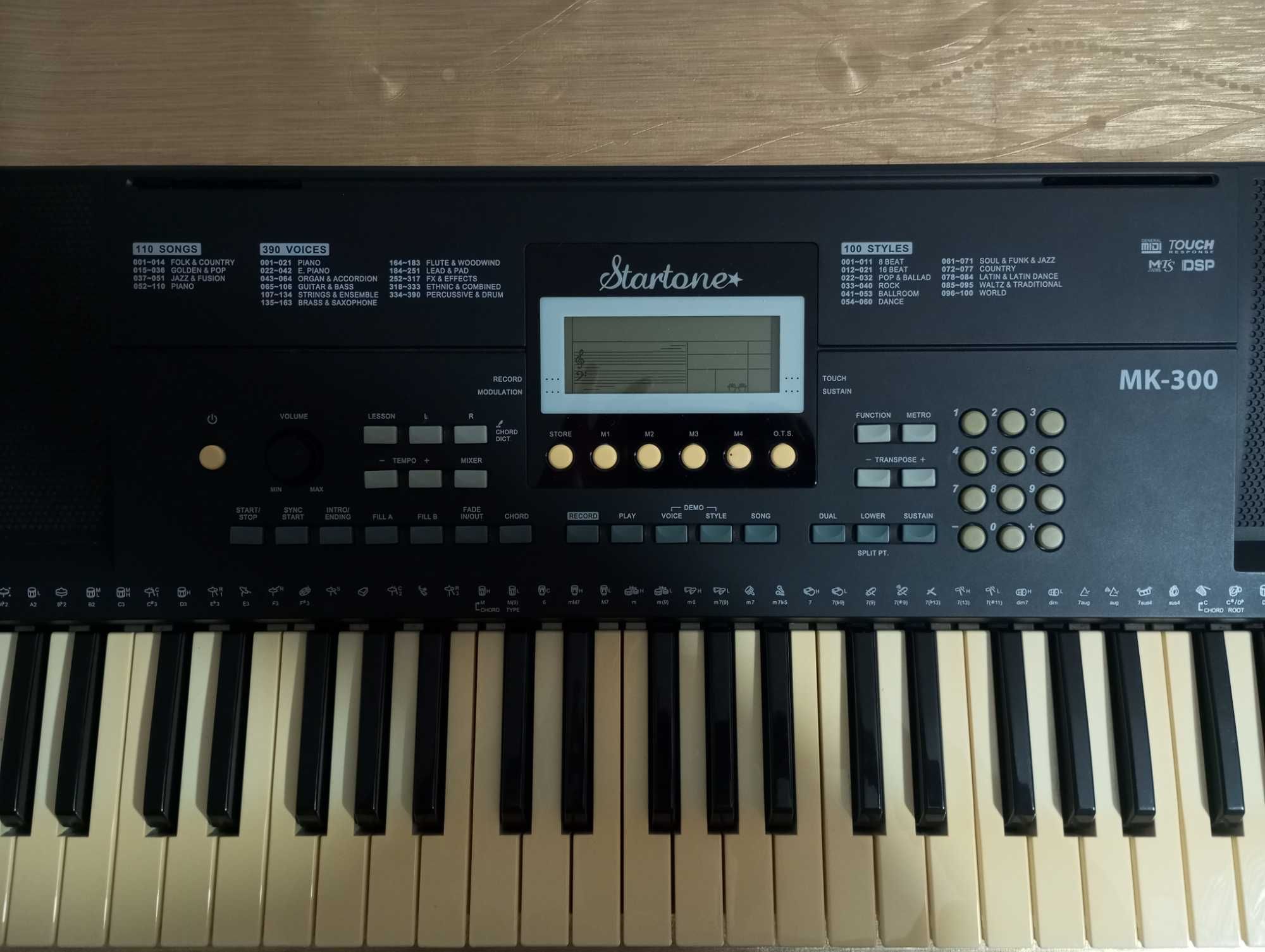 Piano Digital Startone MK-300 em bom estado