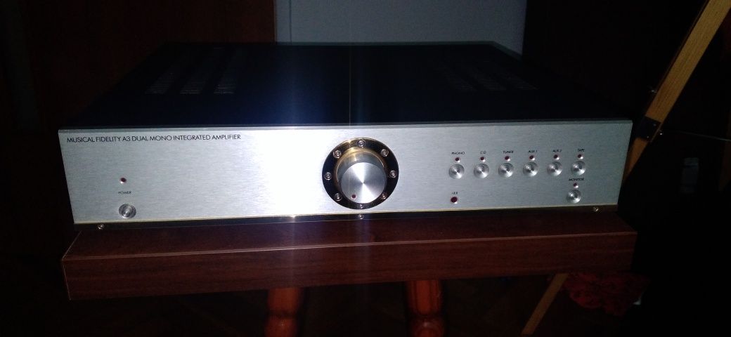 Musical Fidelity A3 (top)